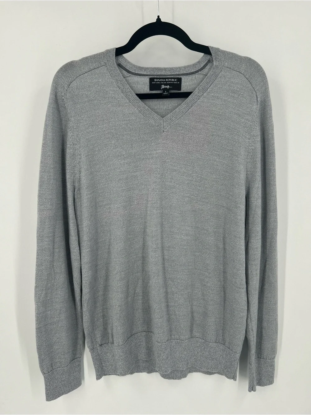 Banana Republic Italian Merino Wool V-Neck Sweater Gray L